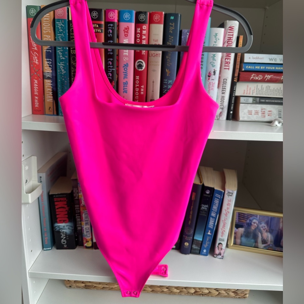 Revolve Good American Scuba Modern Tank Bodysuit in Knock Out Pink Size 2